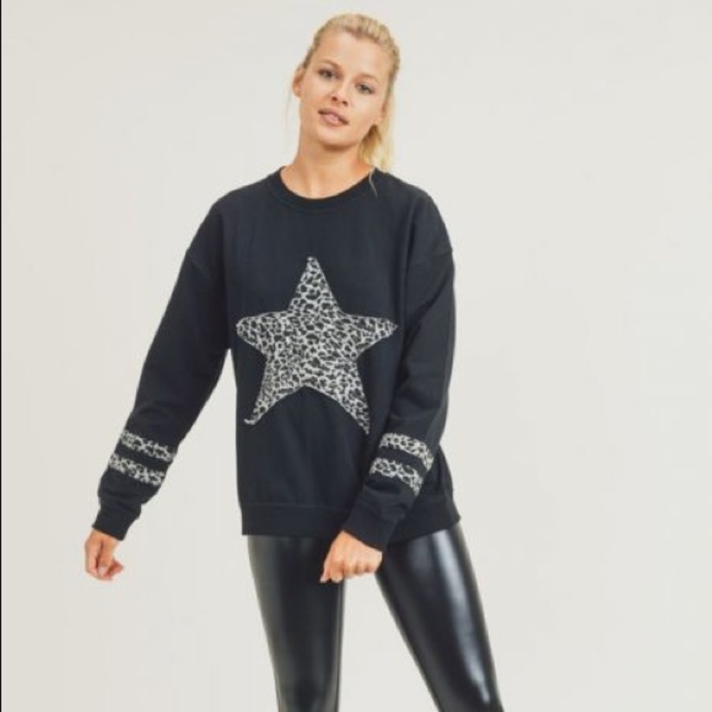 Cheetah Star and Stripes Print Pullover